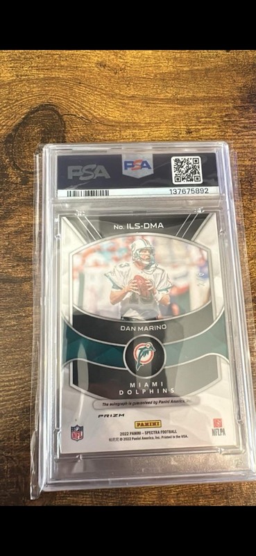 2022 Panini Spectra Illustrious legends Meta Autos Dan Marino 2/8 PSA 8 pop 1 view 2