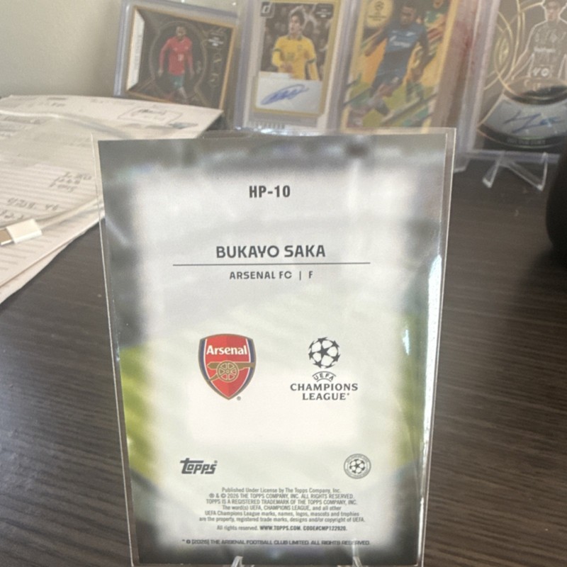 Topps 2023 Home Advantage Bukayo Saka Arsenal UEFA Champions League HP-10 view 2