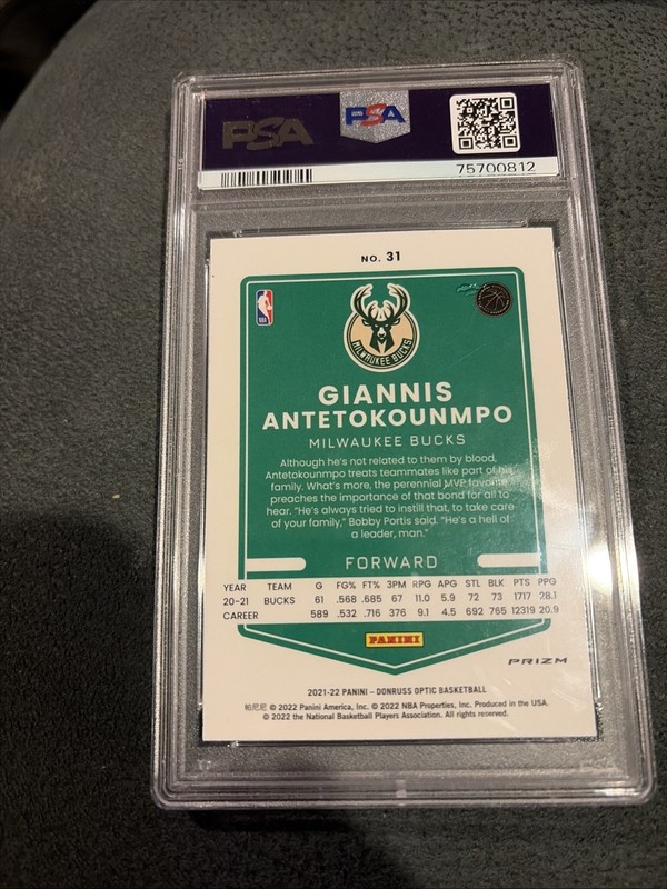 2021-22 Panini Donruss Optic Giannis Antetokounmpo #31 Purple PSA 9  view 2