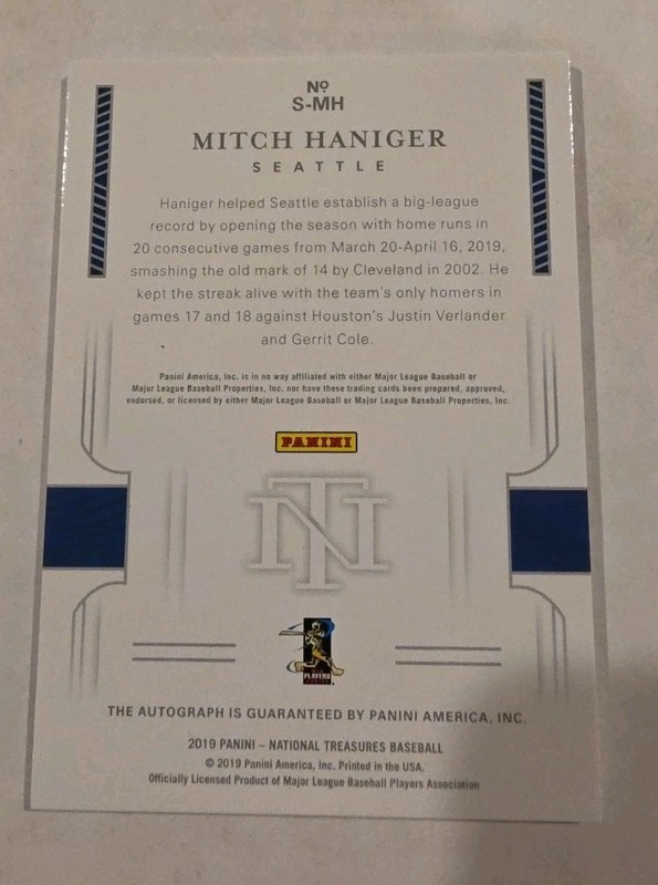 Panini 2019 National Treasures Signatures Mitch Haniger Auto #S-MH /99 view 2