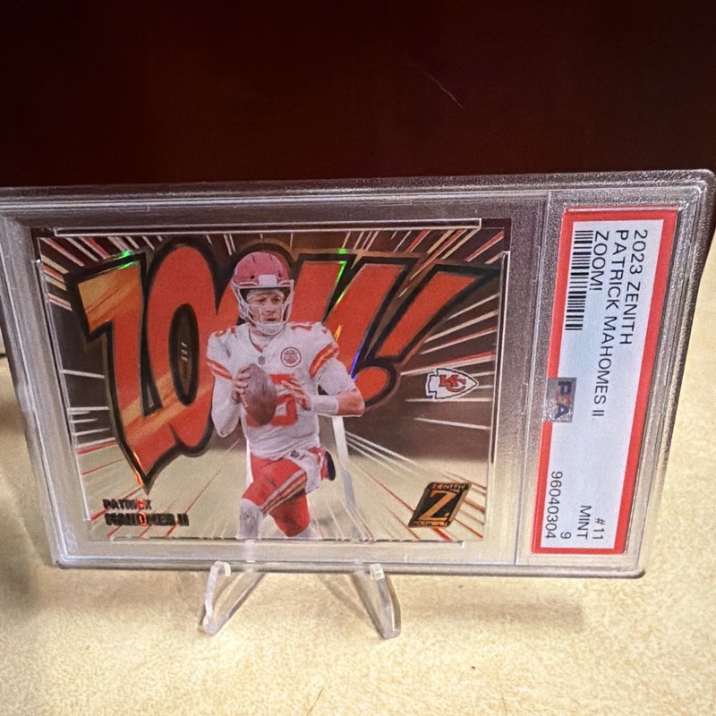 Panini Zenith 2023 Patrick Mahomes II Chiefs Zoom! Insert #11 PSA 9