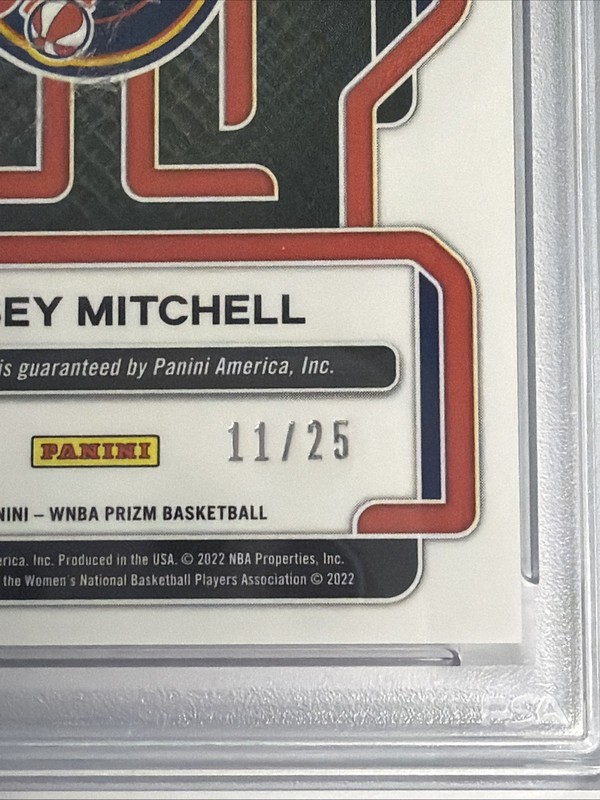 2022 Prizm Kelsey Mitchell Auto /25 PSA 7, 10 view 2
