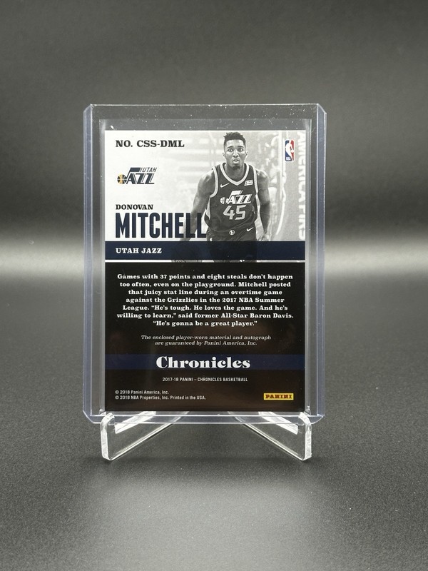 Panini 2017-18 Chronicles Donovan Mitchell Signature Swatches Auto Patch RC /49 view 2