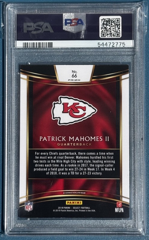 Patrick Mahomes II 2018 Panini Select Concourse #66 Silver Prizm PSA 9 Mint view 2