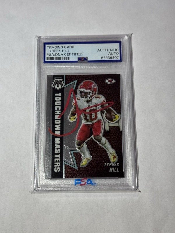 2021 Panini Mosaic Touchdown Masters Tyreek Hill PSA/DNA Authentic Auto Red Ink