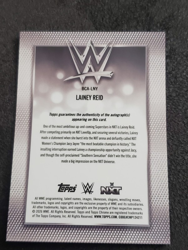 Lainey Reid 2026 Topps Chrome WWE RC Rookie Auto Refractor #BCA-LNY Variation view 2