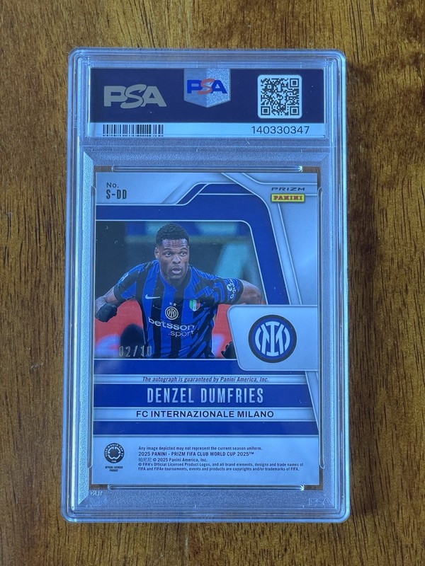2025 Prizm FIFA CWC Denzel Dumfries Gold Signature Auto 02/10 PSA 9 Auto 10 view 2