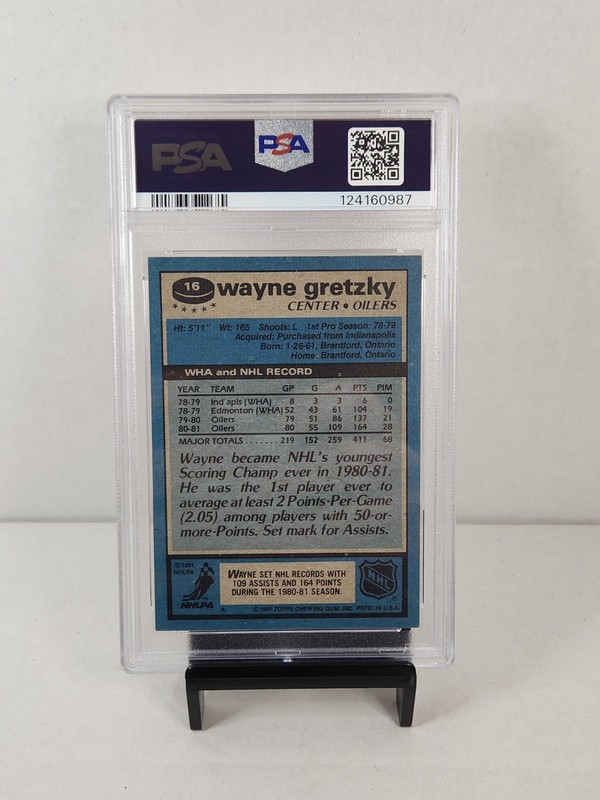 1981 Topps #16 Wayne Gretzky PSA Near Mint 7 Oilers HOF view 2