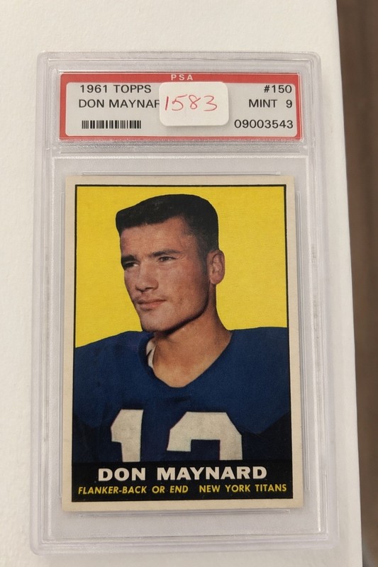 1961 Topps Football #150 Don Maynard PSA 9