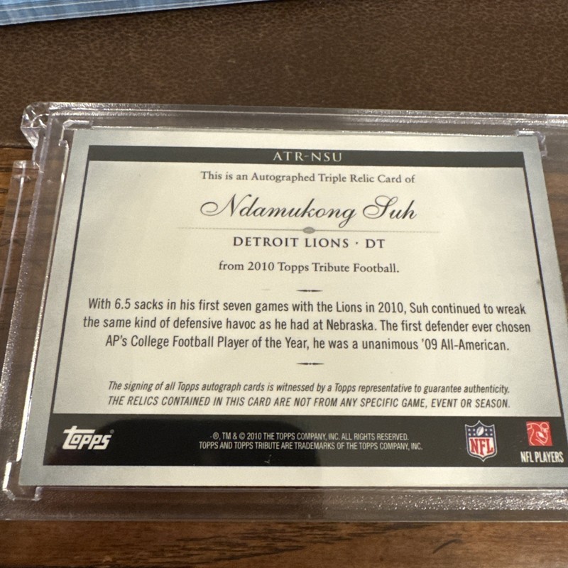NDAMUKONG SUH 2010 TOPPS TRIBUTE GAME USED TRIPLE JERSEY AUTO 1/20 Auto RC view 2