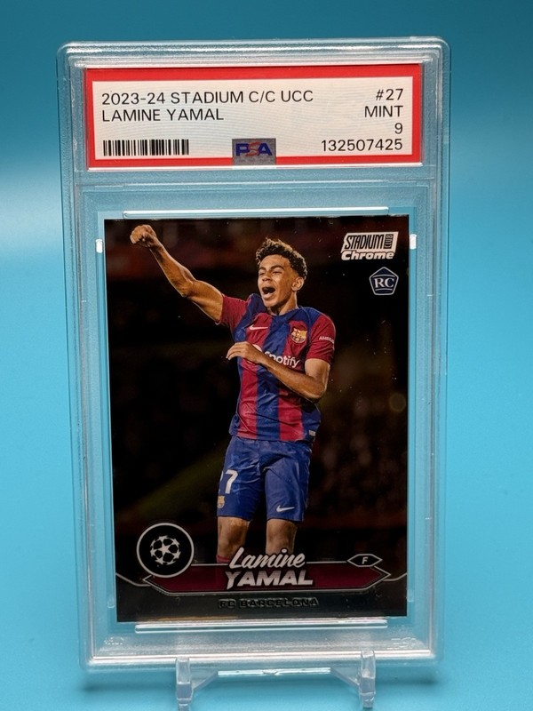 2023-24 LAMINE YAMAL TOPPS STADIUM CLUB CHROME ROOKIE CARD PSA 9