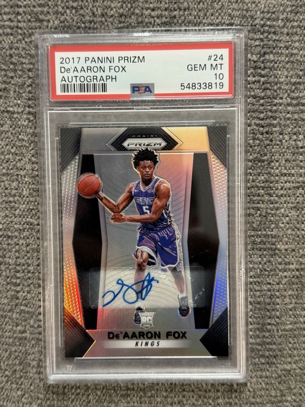 2017-18 Panini Prizm De'Aaron Fox RC Auto Silver #24 PSA 10