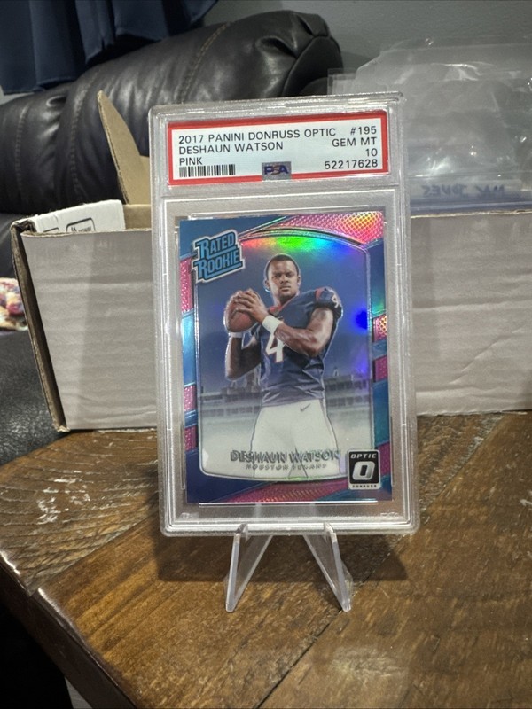 2017 Panini Donruss Optic Deshaun Watson Pink PSA 10 RATED ROOKIE