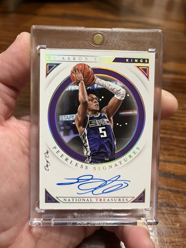 2018-19 Panini National Treasures De’Aaron Fox  Peerless Signatures 1/1 Auto 