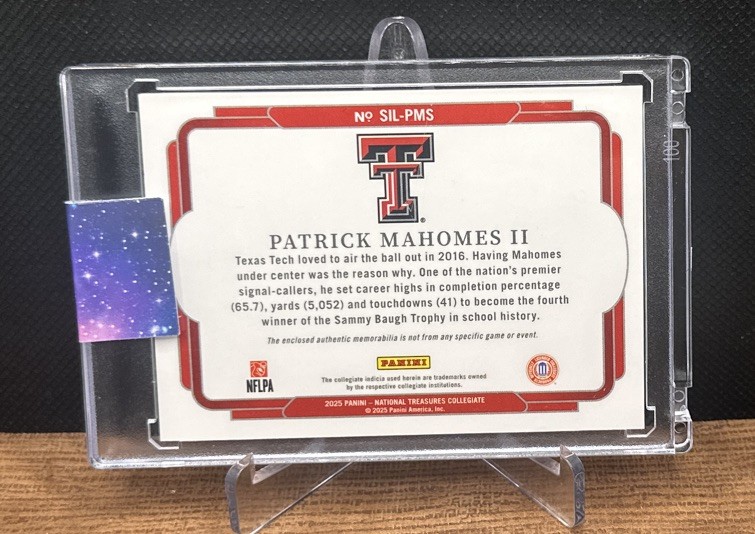 2025 National Treasures Collegiate Silhouette PATRICK MAHOMES SIL-PMS  Patch /99 view 2