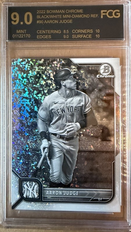 2022 Bowman Chrome B/W Mini Diamond Refractor #90 Aaron Judge Red 81/199 FCG 9