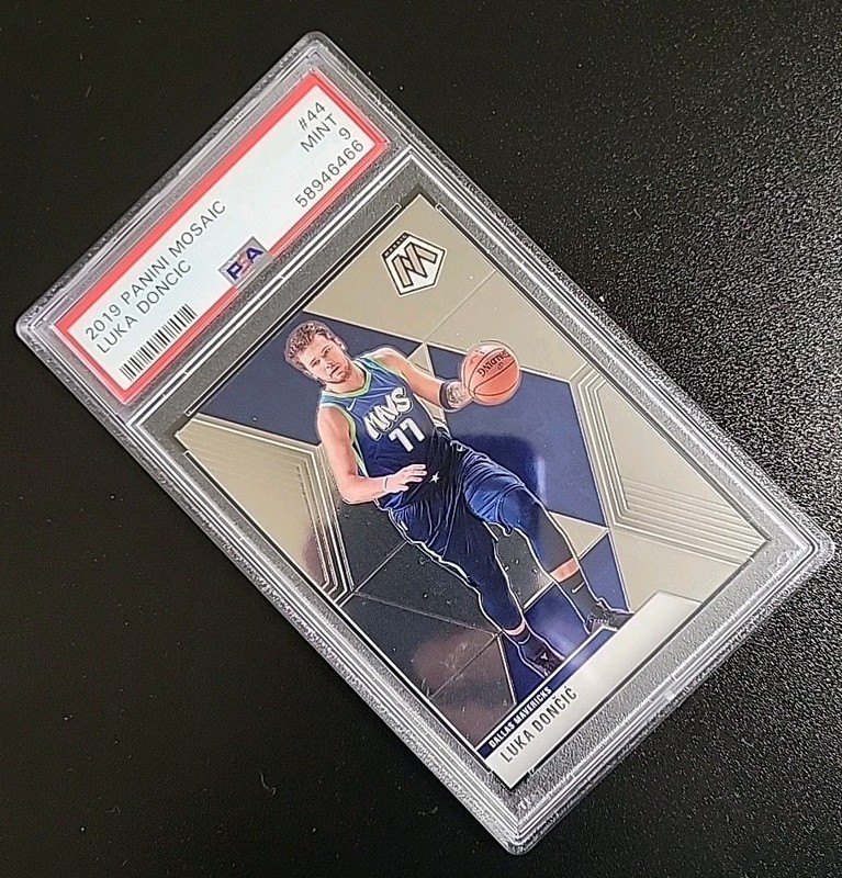 2019-20 Panini Mosaic #44 Luka Doncic Dallas Mavericks PSA 9 MINT