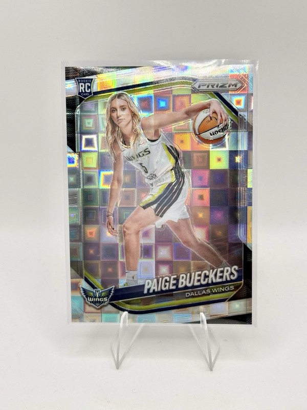 2025 Panini Prizm Pandora Paige Bueckers (RC) #147-Read Description
