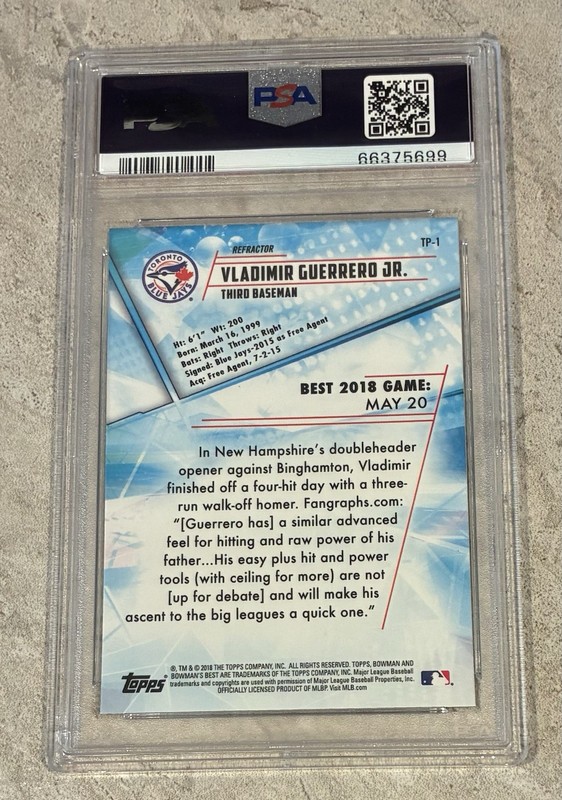 2018 Bowman's Best - Top Prospects Vladimir Guerrero Jr. #TP-1 Refractor PSA 10 view 2