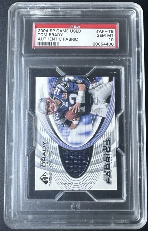 2004 UD SP Game Used Tom Brady Game Used Jersey Fabric PSA 10 GEM Worn Patch view 2