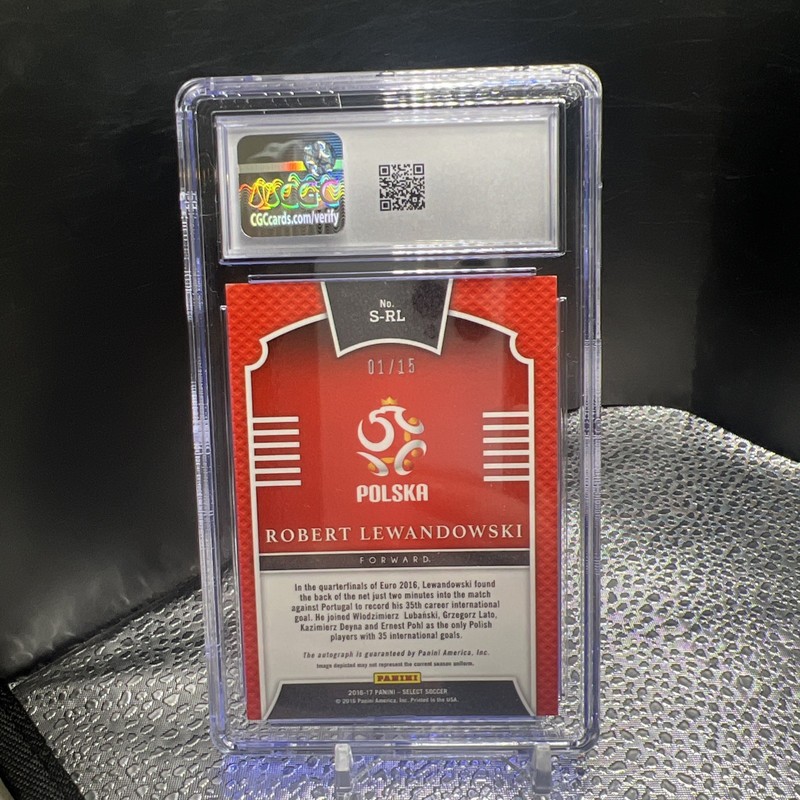 2016-17 Panini Select - Signatures Robert Lewandowski #S-RL Tie-Dye Prizm /15... view 2