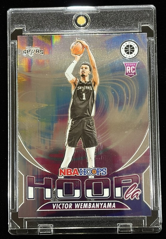 2023-24 NBA Hoops Premium Stock Victor Wembanyama RC Hoopla Silver Prizm #5