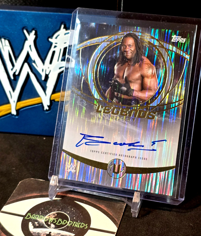 Booker T 2025 Topps Universe WWE Base Hobby Auto Card Legends Signature 5 Time🔥