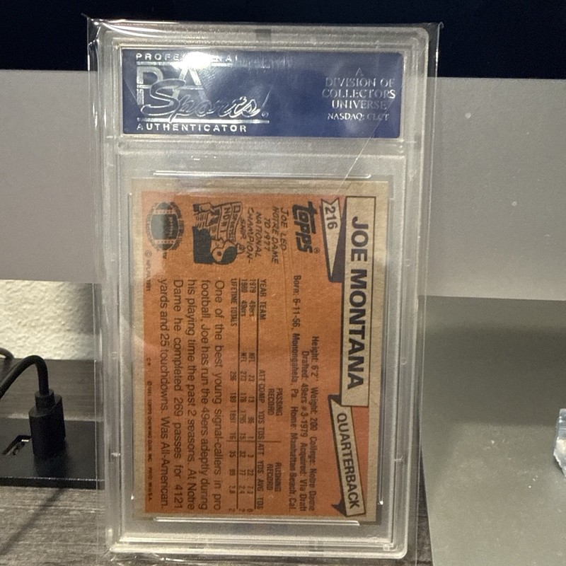 Topps 1981 Joe Montana #216 Rookie PSA Graded San Francisco 49ers Football Card view 2
