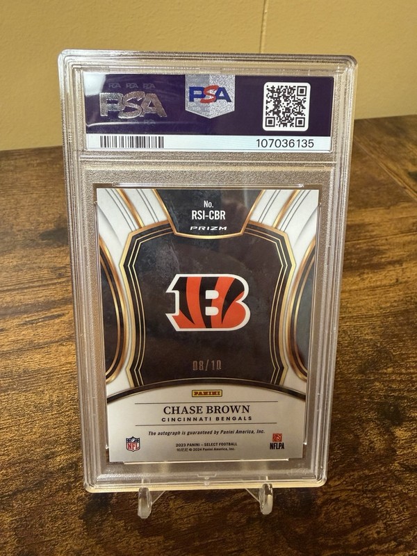 2023 Select CHASE BROWN Rookie Signatures Gold Prizm AUTO /10 PSA 10 view 2