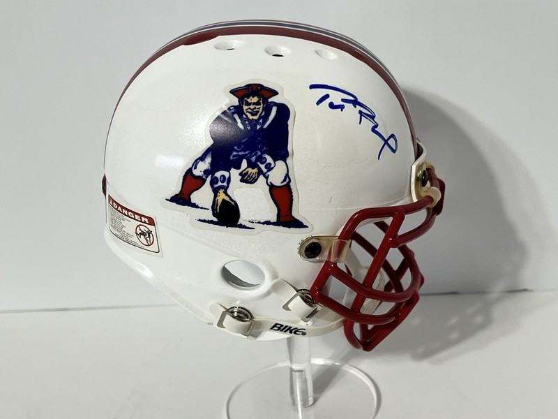 TOM BRADY SIGNED AUTO NEW ENGLAND PATRIOTS MINI HELMET PSA DNA Sticker