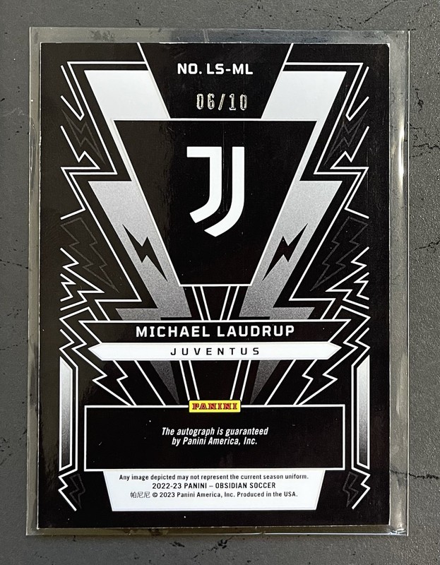 Panini 2022/23 Obsidian Juventus Michael Laudrup Lightning Auto /10 Card #LS-ML view 2