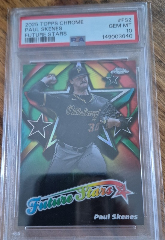 Paul Skenes 2025 Topps Chrome - Future Stars #FS-2 PSA 10