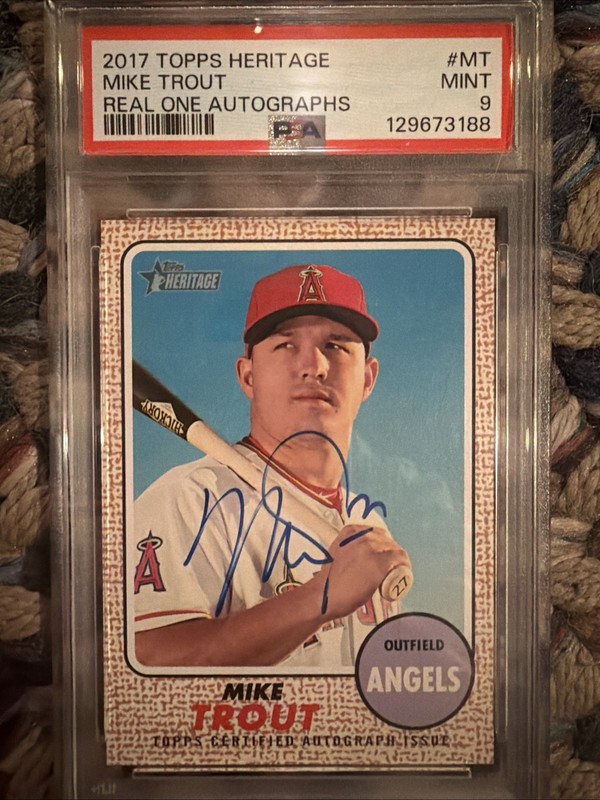 2017 Topps Heritage MIKE TROUT ROA-MT Autograph AUTO PSA 9