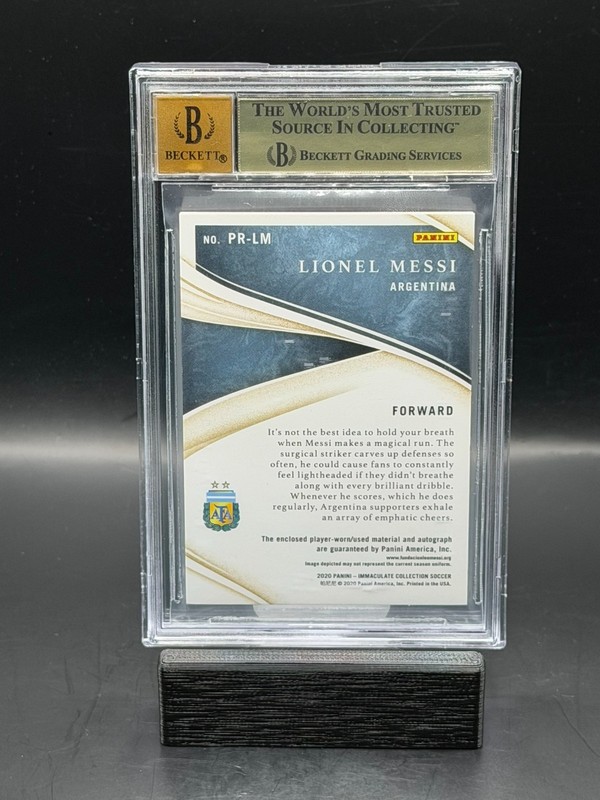Lionel Messi 2019-20 Immaculate Auto Premium Patch Game Used Red 1/8 BGS 9.5/10 view 2