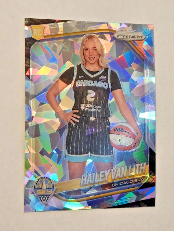 Hailey Van Lith ROOKIE Variation Cracked Ice Prizm ( 2025 Prizm WNBA RC SP Sun ) view 2