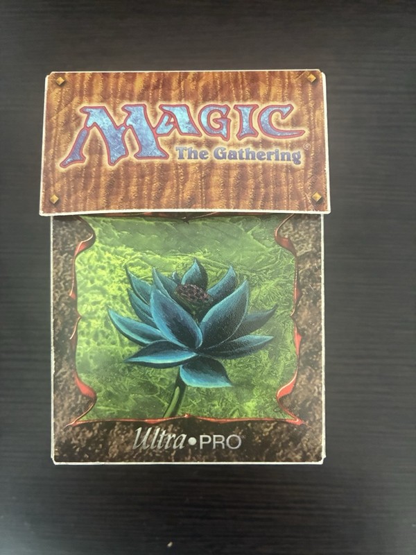 Rare Vintage Black Lotus Juzam Djinn Ultra Pro Deck Box 1997 Magic the Gathering