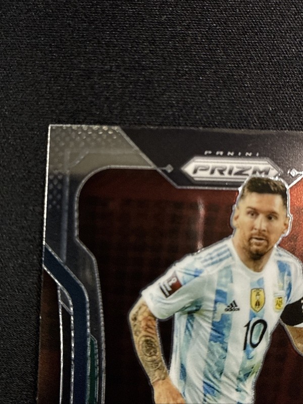 2022 FIFA World Cup Qatar Panini Prizm Lionel Messi Argentina Base #7 view 2