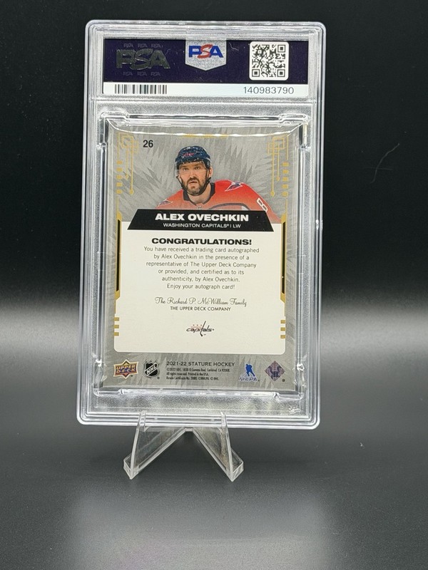 Upper Deck 2021-22 Stature Alex Ovechkin #26 Green Auto /25 PSA 9/10 view 2