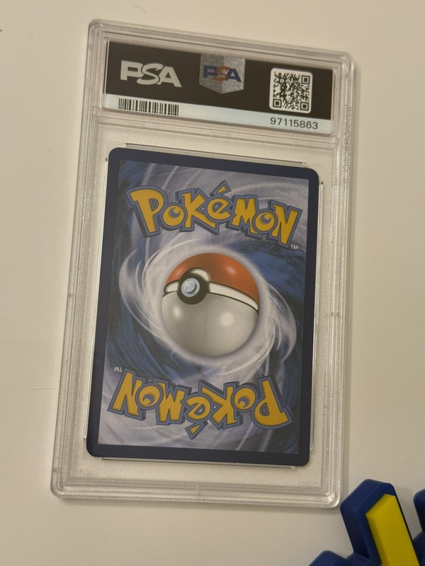 PSA 10 Hisuian Sneasler V 175/189 Full Art Astral Radiance Pokemon view 2