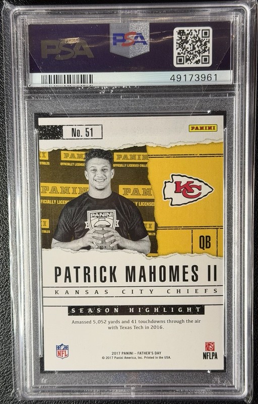 2017 Panini Fathers Day - #51 Patrick Mahomes 112/499 Silver Rookie Prizm PSA 9 view 2