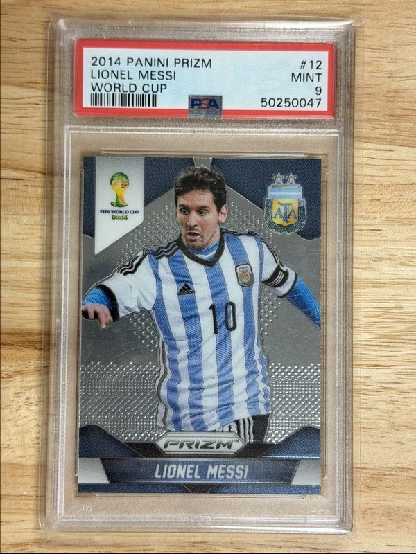 2014 Panini Prizm FIFA World Cup Lionel Messi PSA 9 Argentina #12