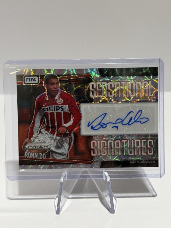 2025-26 Panini Prizm FIFA Ronaldo Auto Sensational Choice Silver Prizm view 2