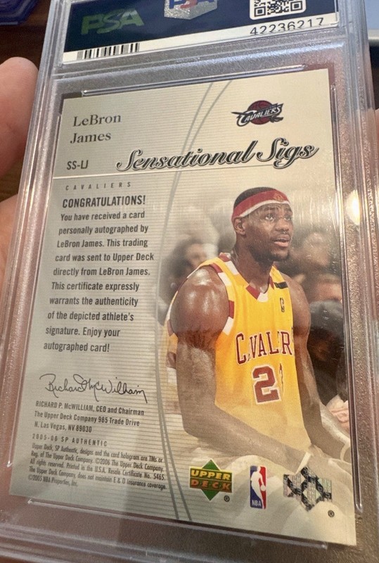 2005-06 SP Authentic LeBron James Sensational Sigs SS-LJ Auto PSA 10 Cavs view 2