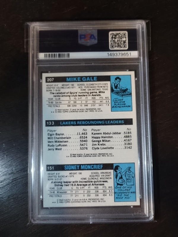 1980 Topps - KAREEM ABDUL-JABBAR Mike Gale SIDNEY MONCRIEF - PSA 8 view 2