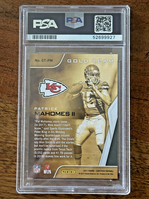 2017 Panini Certified Gold Team Patrick Mahomes II Rookie #GT-PM PSA 9 Mint view 2
