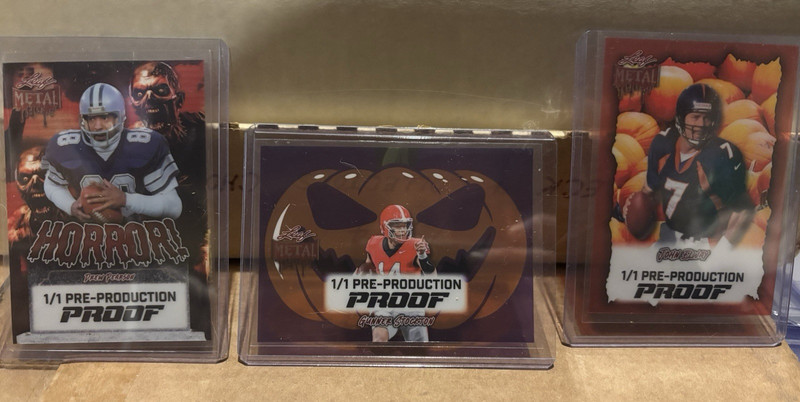 Football Blowout!!  1 Auto + 2 1/1s + 1 Wild Cards /25 or less 15 Cards  READ! view 2