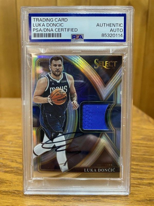 AUTO PSA 2022-23 Select Luka Doncic Selective Swatches GAME WORN Patch #SS-LD