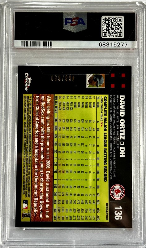 2007 Topps Chrome - David Ortiz #136 White Refractor /660 PSA 8 view 2