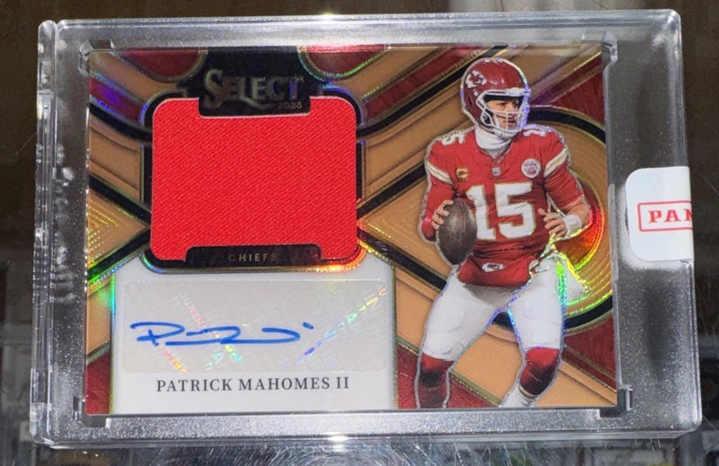 PATRICK MAHOMES JERSEY MATCH 15/49 AUTO 2025 SELECT JUMBO SIGNATURE PATCH SWATCH