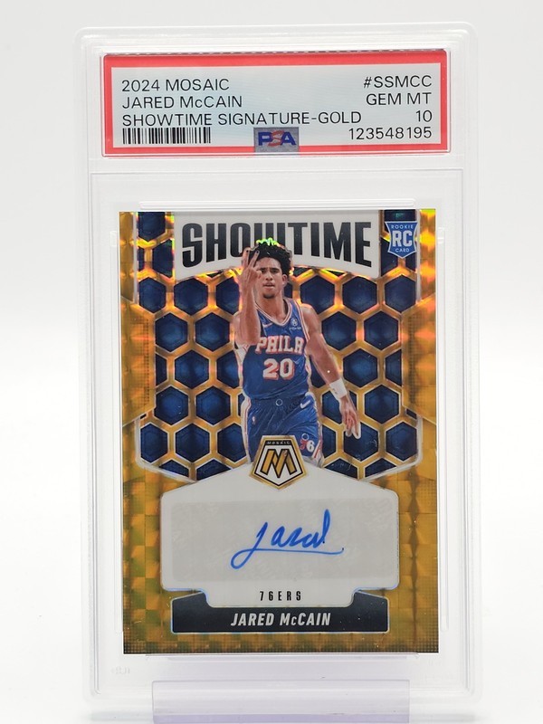JARED MCCAIN 2024-25 MOSAIC SHOWTIME GOLD PRIZM ROOKIE AUTO /10 PSA 10 Q4244